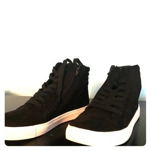 Steve Madden High Top Sneakers